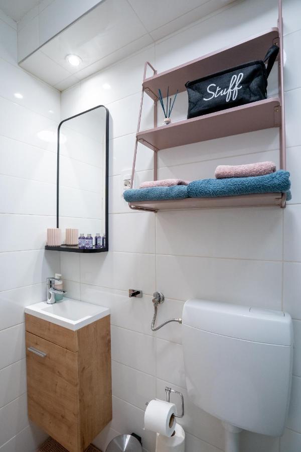 Vincent Studio Apartment Rijeka Bagian luar foto